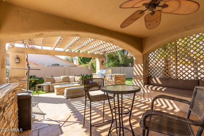 Building Photo - 9091 E Camino Del Santo