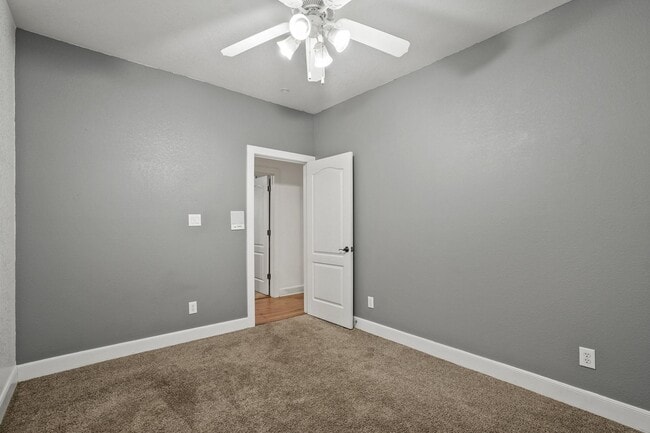 Building Photo - 7114 Bethencourt