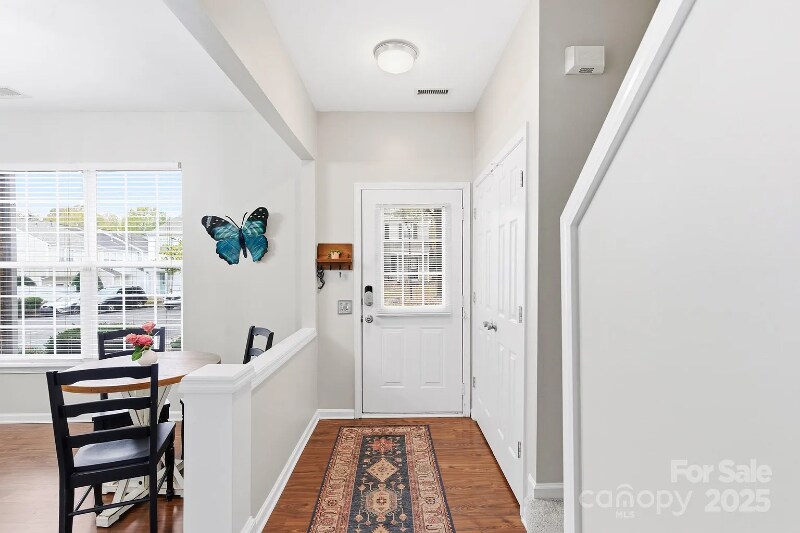 Building Photo - 6728 Rothchild Dr