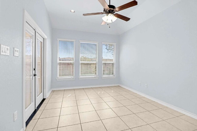 Building Photo - "Spacious 4-Bedroom Oasis with 3 Full Baths, Study, Game Room & NO HOA in San Antonio – 2,521 Sq ...