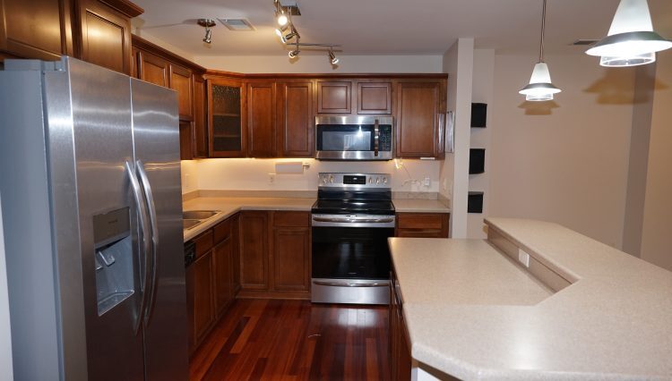 Building Photo - 8253 Mayo Dr