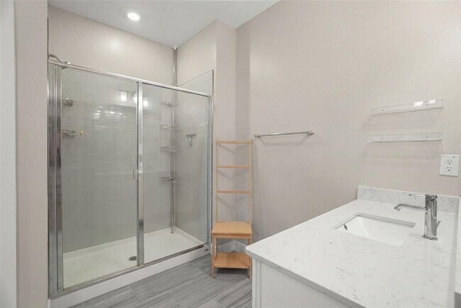 Building Photo - 9890 Red Bay Lp