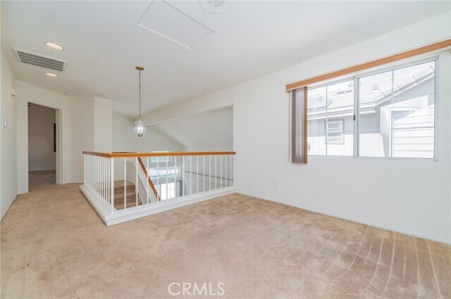 Building Photo - 864 Bramble Ln