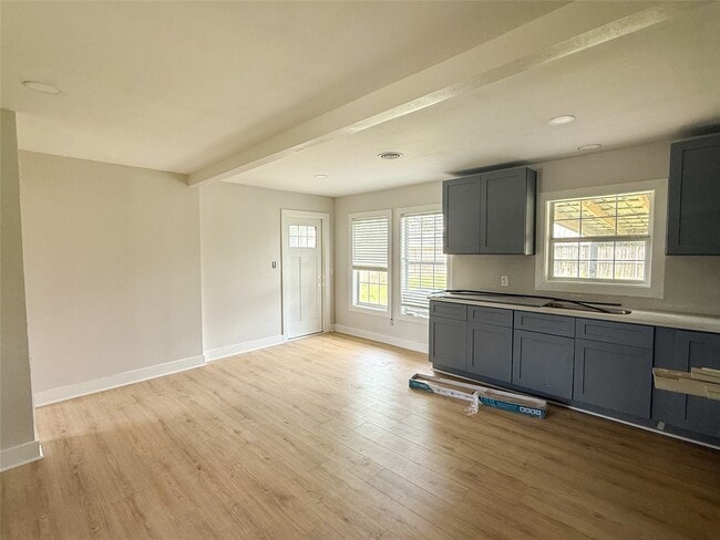 Building Photo - 119 S Ringgold St