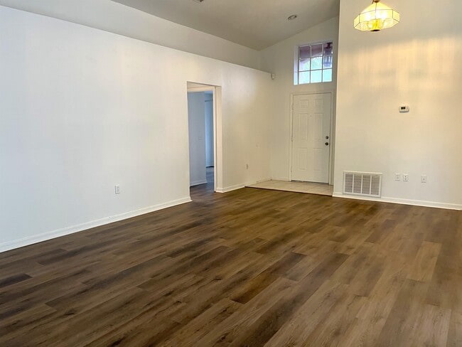 Building Photo - 246 Clarinet Way