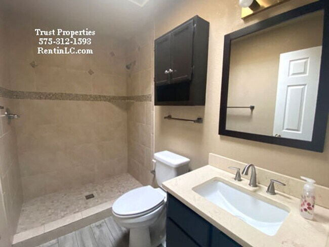 Building Photo - Great home in the Sonoma Area