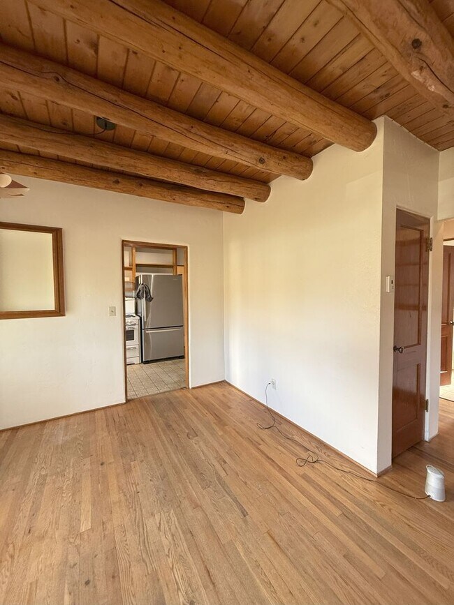 Building Photo - 1361 Santa Rosa Dr