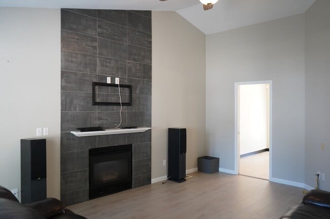 Building Photo - 15902 NE 82nd St