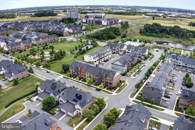 Building Photo - 22426 Philanthropic Dr