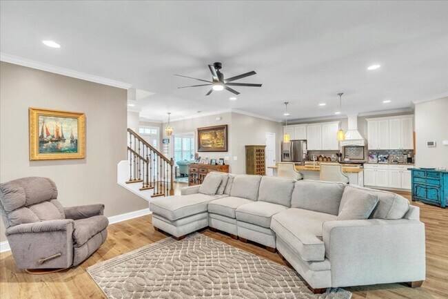 Building Photo - Gorgeous 4 Bed/2.5 Bath in Waterways Township!