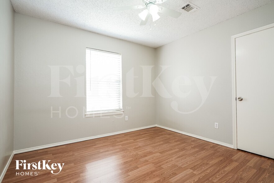 Building Photo - 6117 Autumn Springs Dr