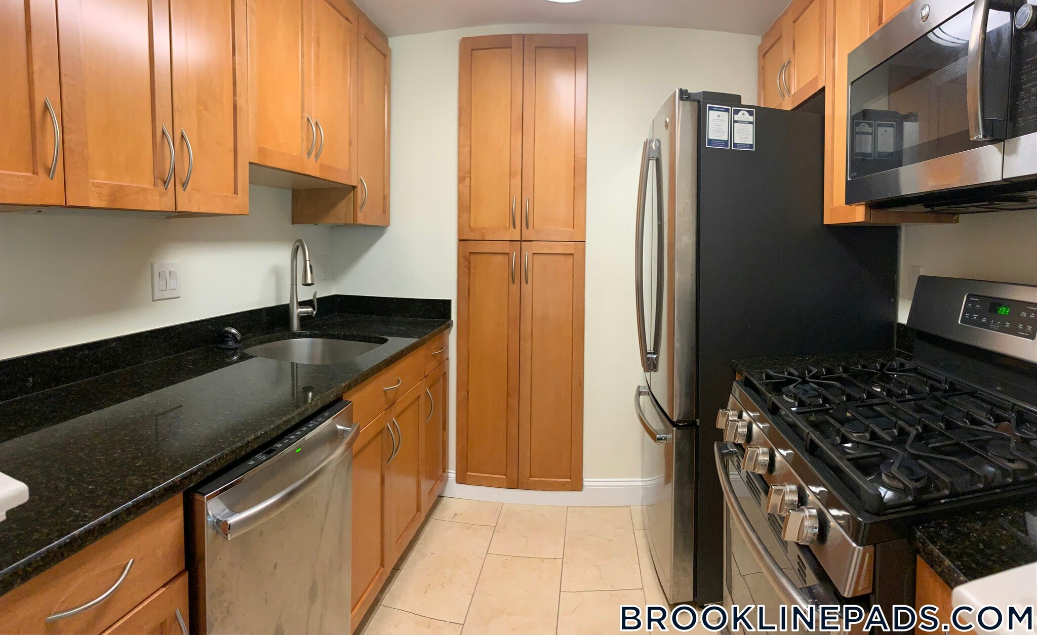 Building Photo - 210 Gerry Rd