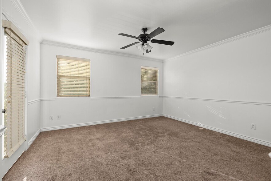 Building Photo - 518 S 2150 W