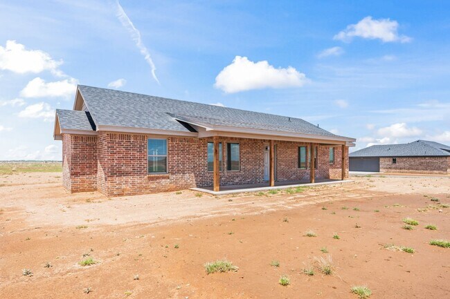 Building Photo - New Construction Home In Slaton ISD!