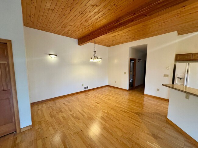 Building Photo - Single-Level 2BD/2BA in Face Rock Village – Bandon Beach Living Awaits