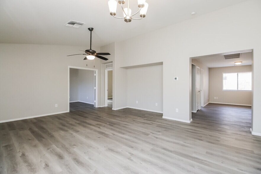 Building Photo - 67 E Nolana Pl