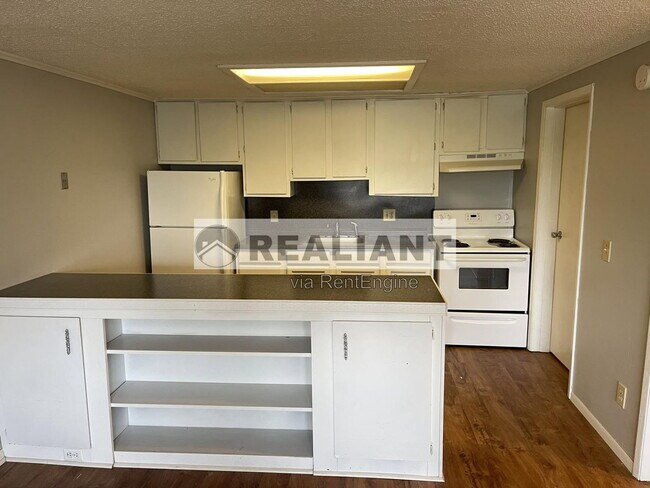 Building Photo - 405 Amhurst Dr