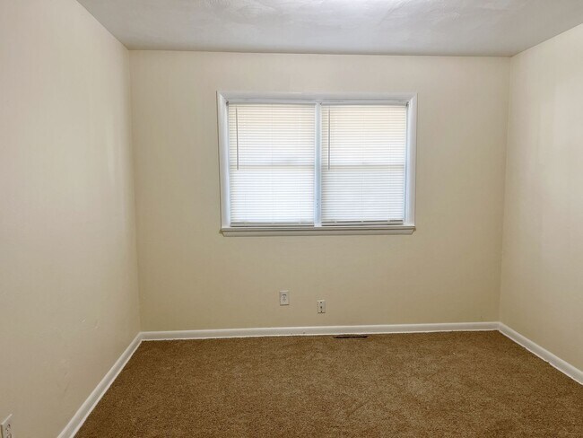 Building Photo - 718 Powhatan Pkwy