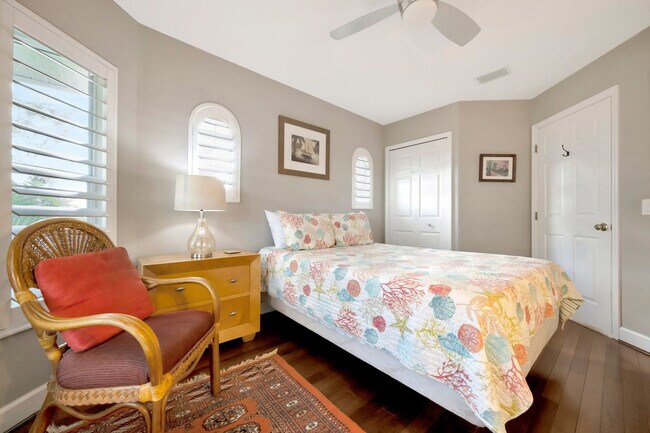 Building Photo - 28 Michiana Dr