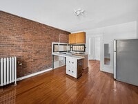 Building Photo - 165 Park Street