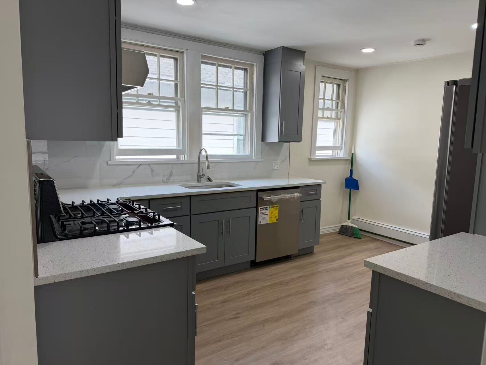 Building Photo - 22B Forest Ave
