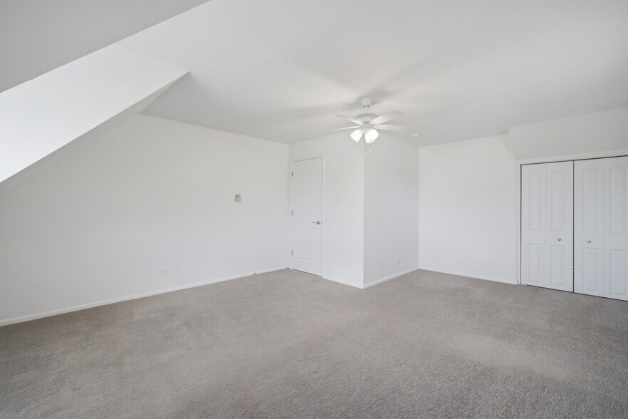 Building Photo - 7314 N Crawford Ave