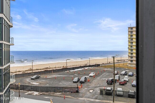 Building Photo - 15 Morris Ave