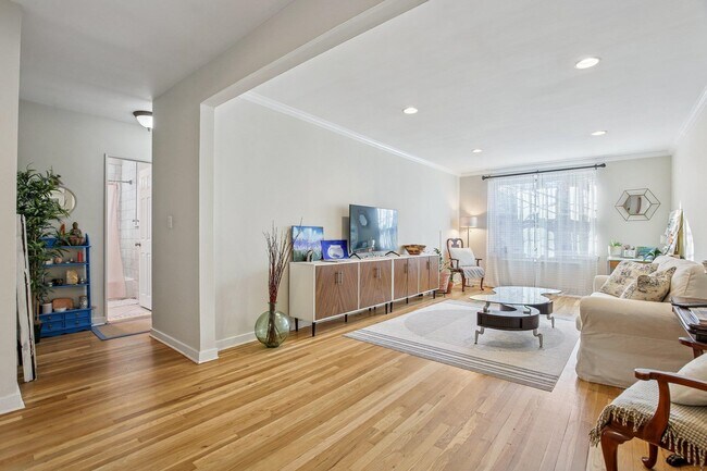 Building Photo - 8600 JFK Blvd E