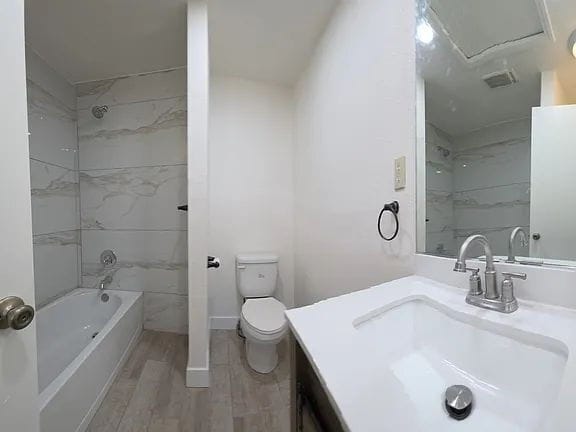 Building Photo - "Cozy 1-Bedroom Gem in San Bernardino – Perfect for Your Next Chapter!"