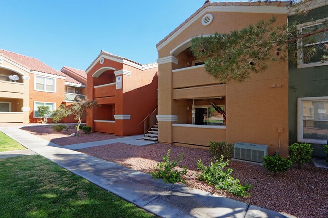 Building Photo - Fabulous Home!