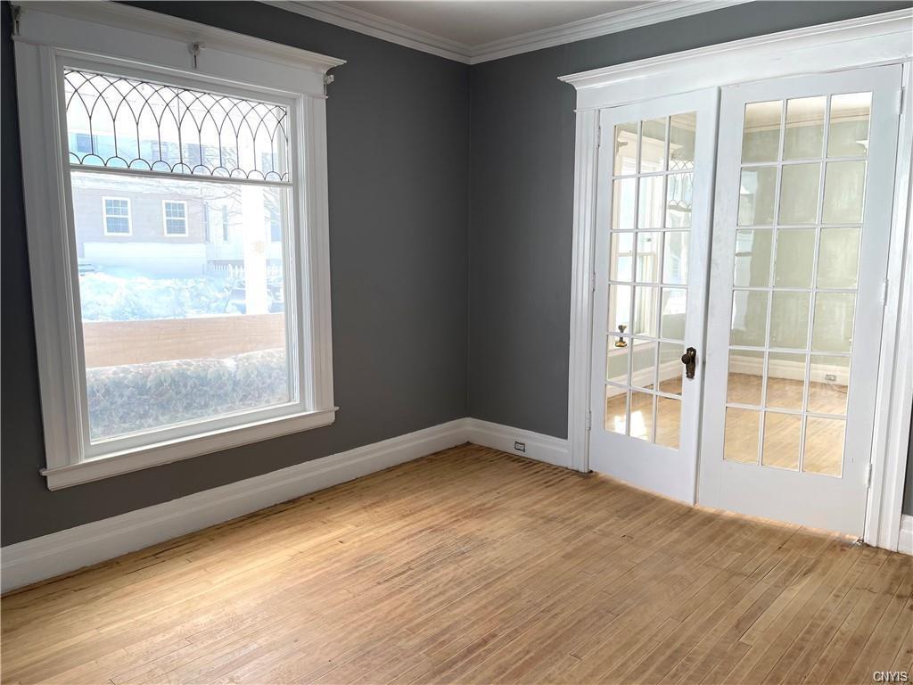 Extra Room -Office Space - 218 S Pleasant St