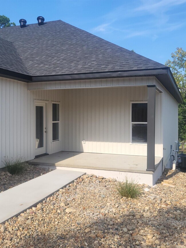 Building Photo - 1803 Aldersgate Rd