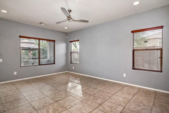 Building Photo - 16301 N 73rd Dr