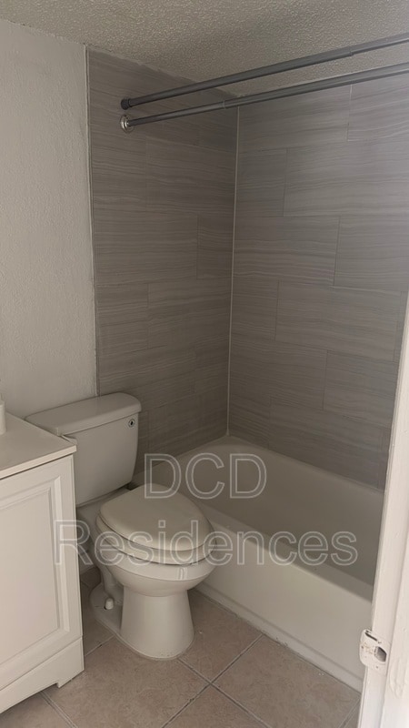 Building Photo - 55 Jasper St