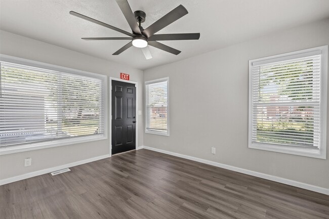 Building Photo - 1408 Quiet Ct