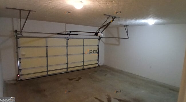 Building Photo - 809 Wellington Dr