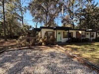 Building Photo - 1700 Main St