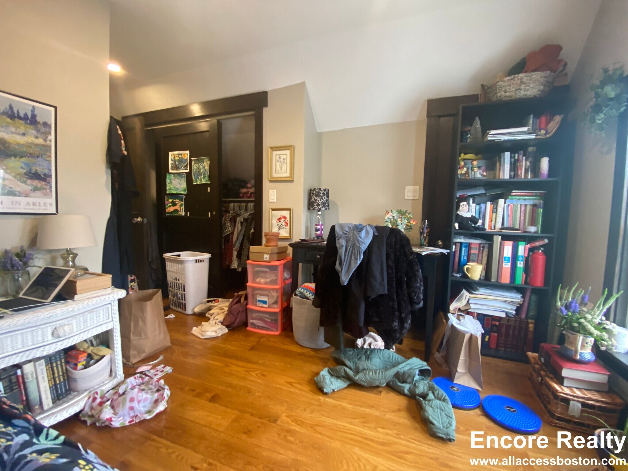 Building Photo - 46 Creighton St