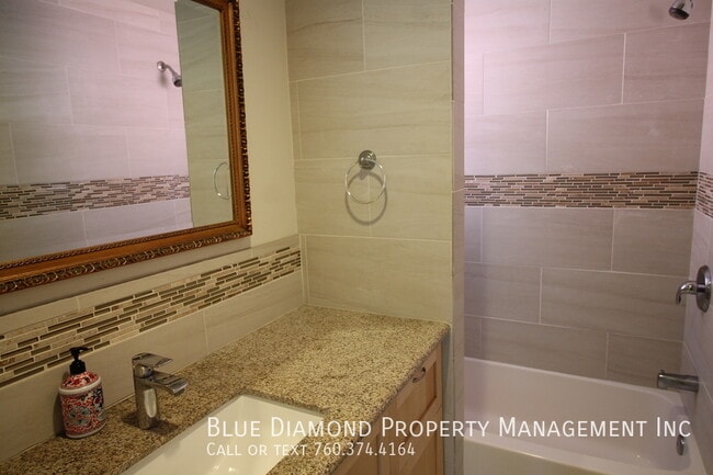 Building Photo - 917 3rd St