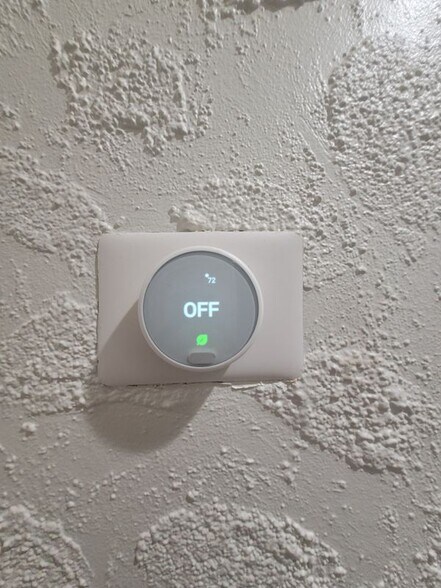 Building Photo - 10854 Marklein Ave