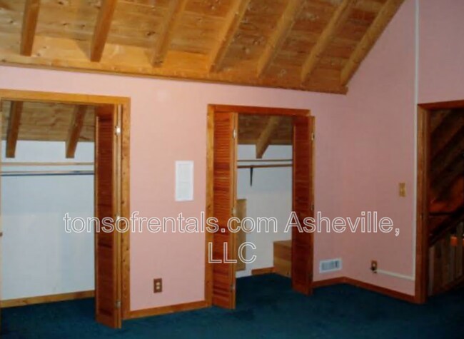 Building Photo - 1286 Davis Mountain Rd