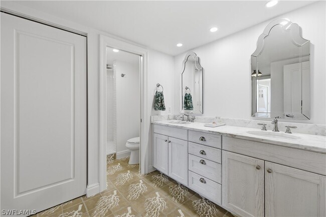 Building Photo - 3115 Gulf Shore Blvd N