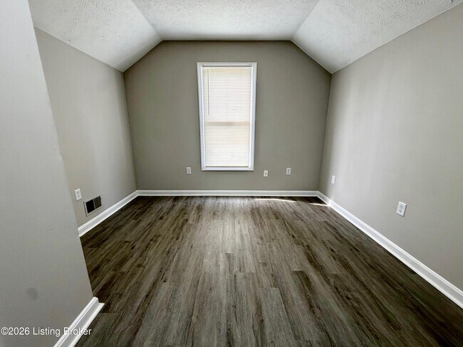 Building Photo - 1904 W Madison St