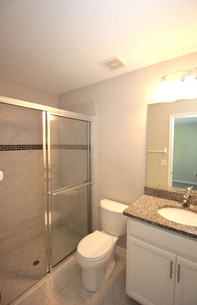 Building Photo - Roomy 3 Bed 2 Bath 1 Car Grg Home for rent...