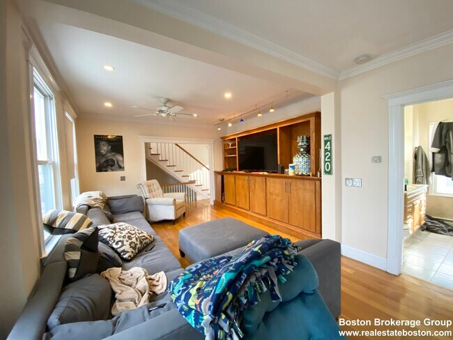 Building Photo - 29 Spring Garden St