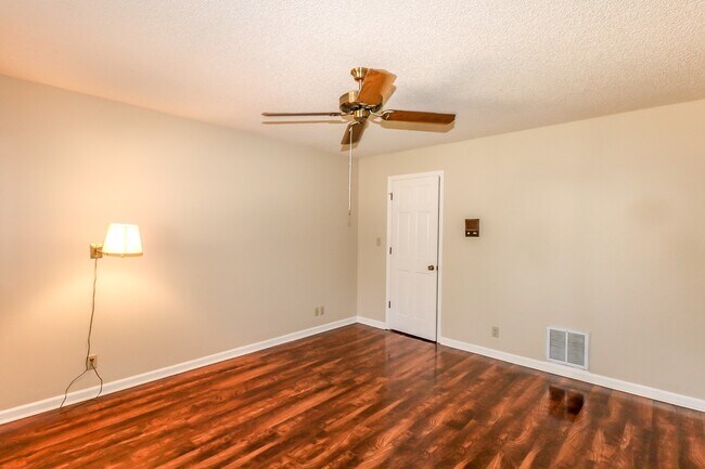 Building Photo - 2 Galeon Ln