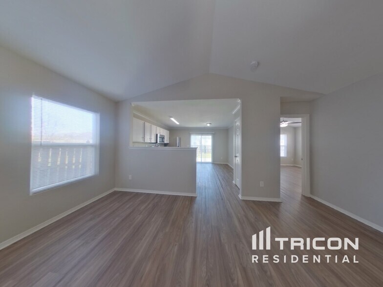 Building Photo - 3634 Charterhall Ln