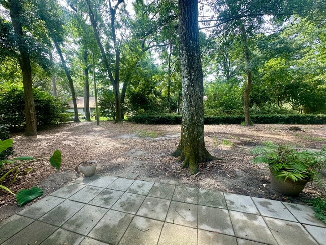 Building Photo - Two Bedroom Single Level Condo at Woodlake on Hilton Head Island!