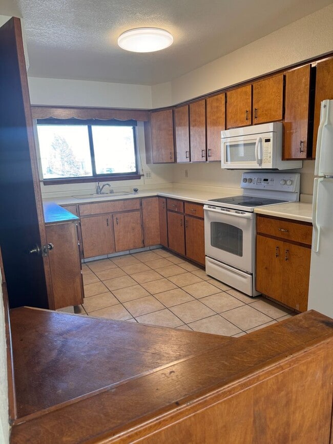 Building Photo - $500 off first months rent, Nice Home in the Telshor Area