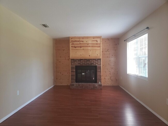 Building Photo - 3/2 Rental In NE Ocala